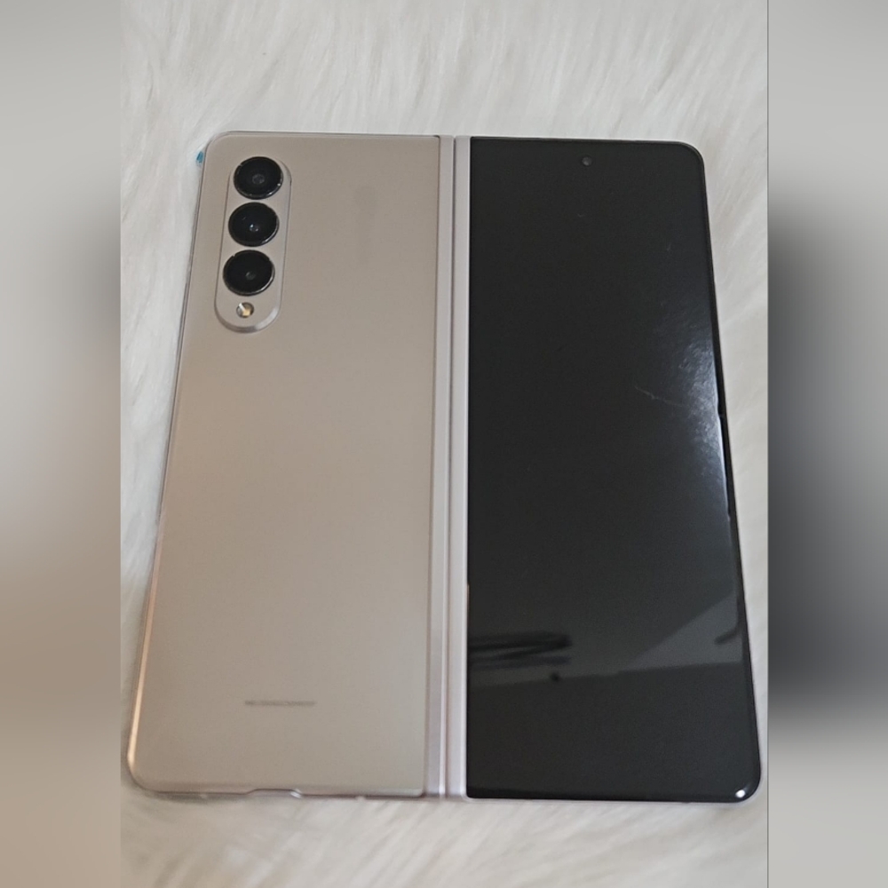 Samsung Z Fold 3 2022